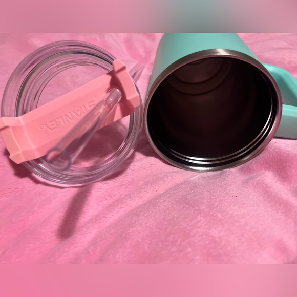 Stanley Starbucks Thailand quencher 40oz - Picture 10 of 14